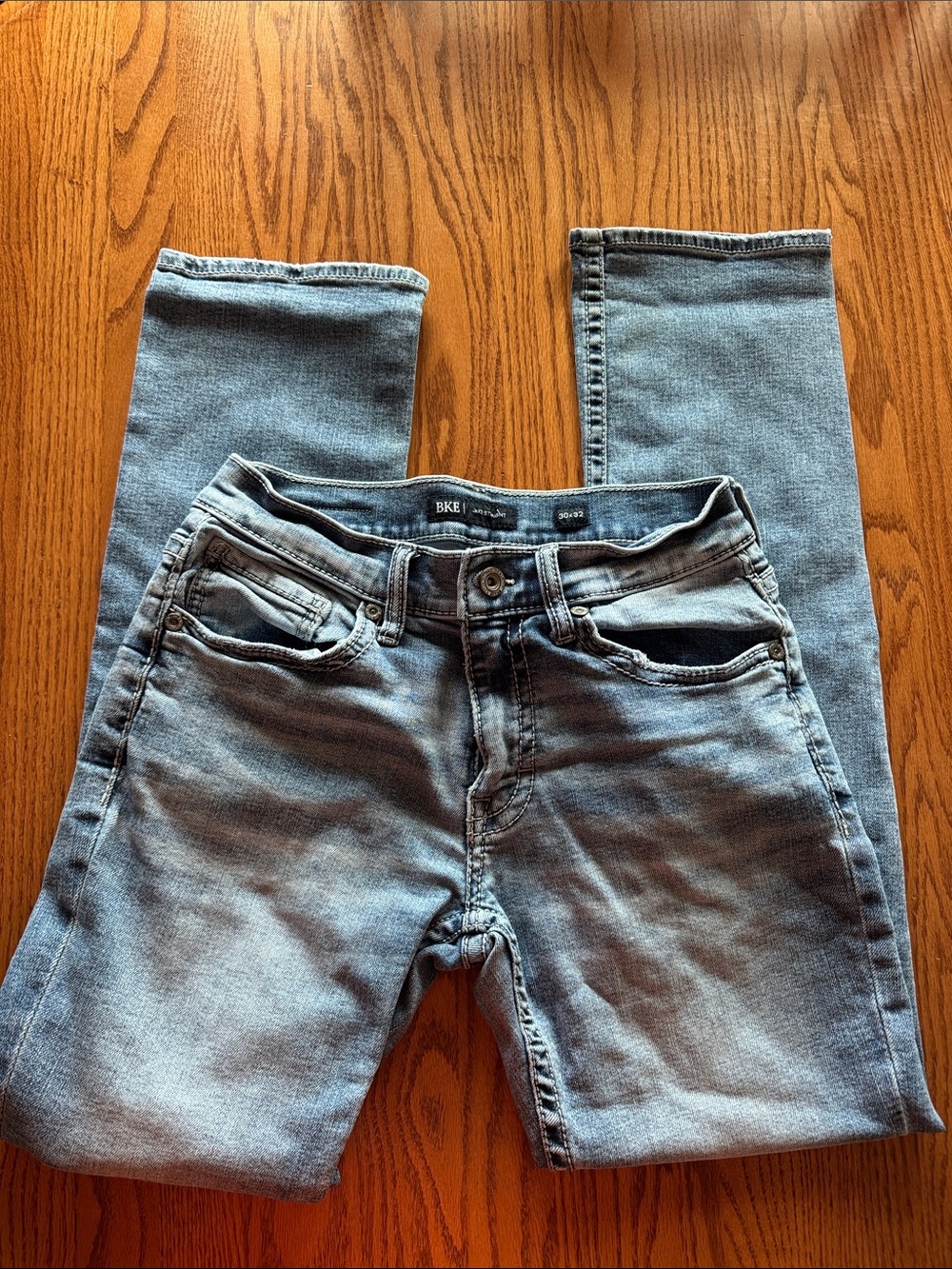 BKE Men’s Light Blue Straight Jeans